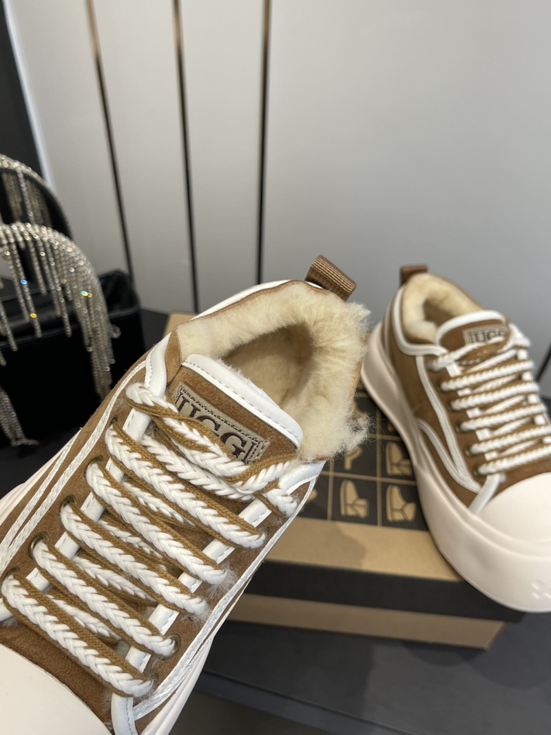 Ugg Flat Shoes